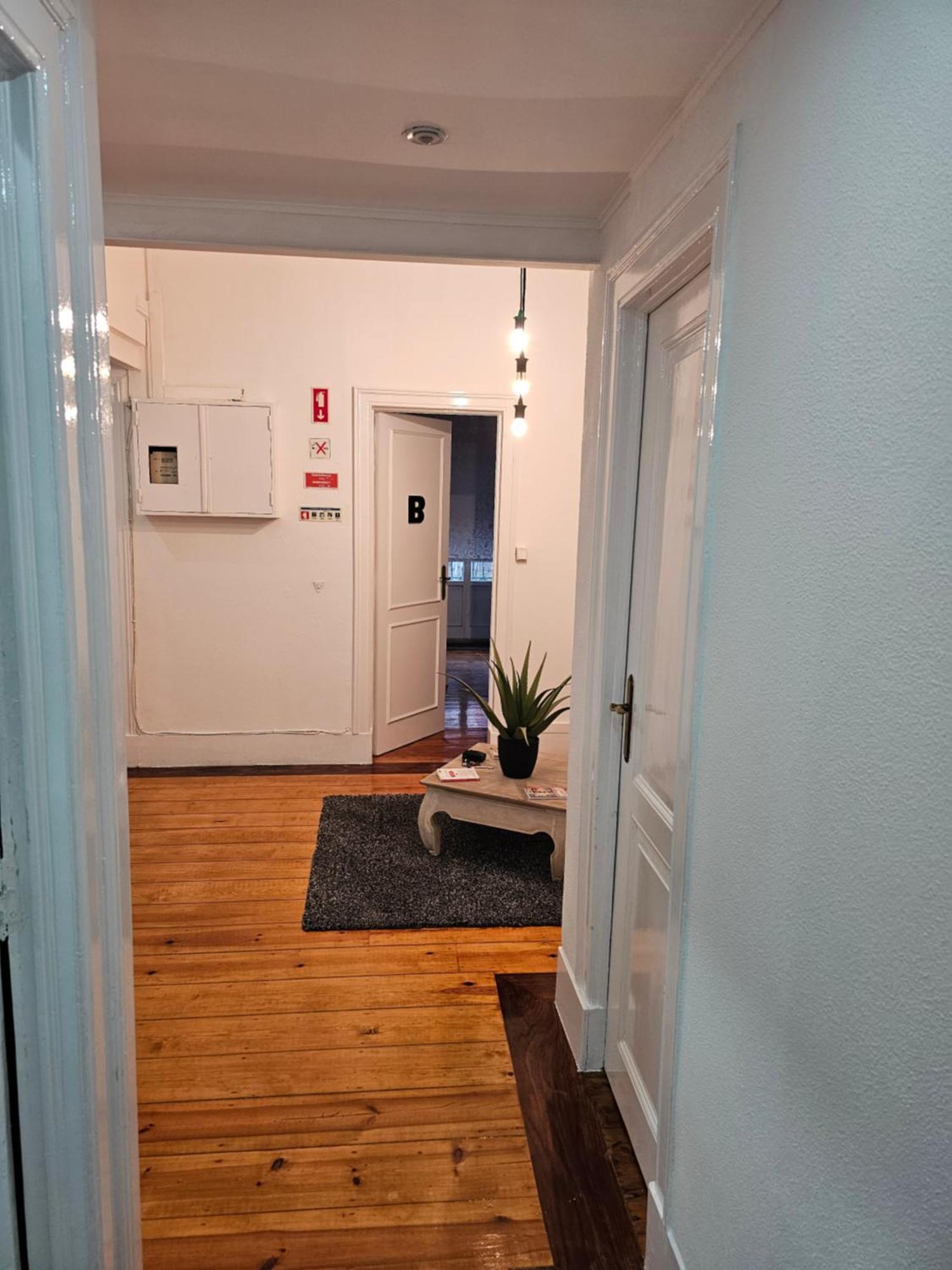 Almirante Guesthouse Лиссабон Экстерьер фото